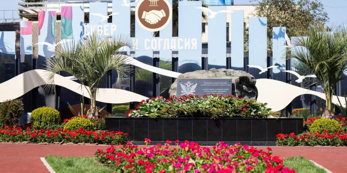 Копайгородский: монумент погибшим приставам появился на месте самостроев