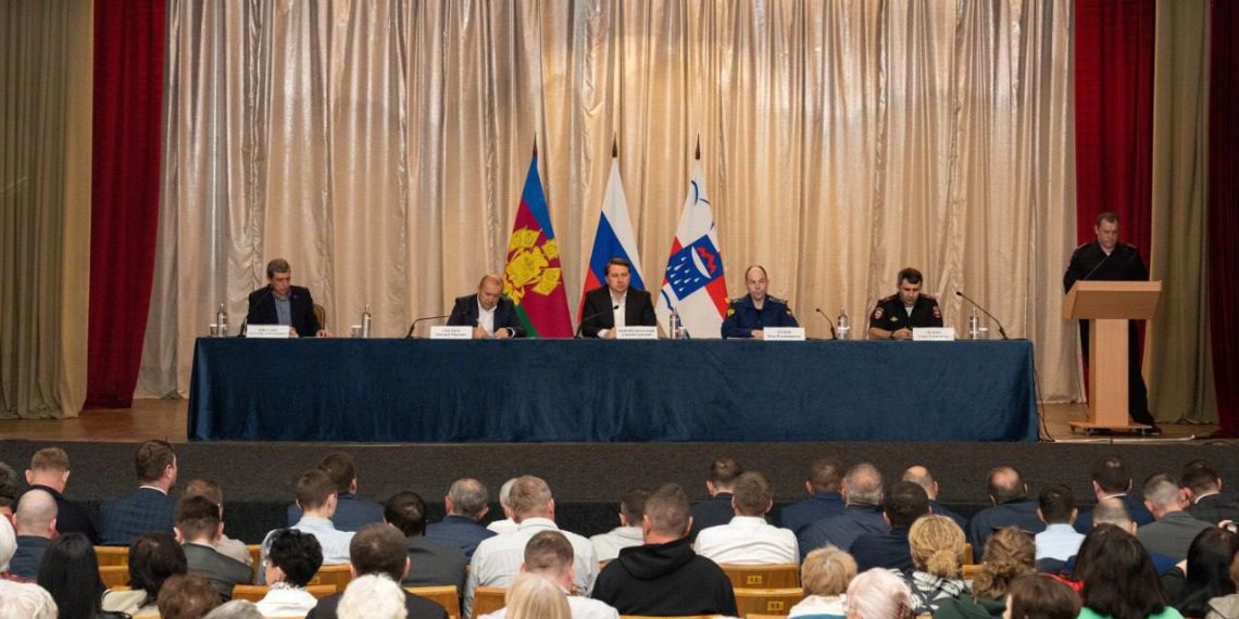 Копайгородский встретился с жителями Молдовского сельского округа