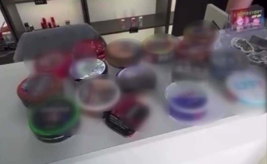 В Сочи у 20-летнего продавца изъяли снюс