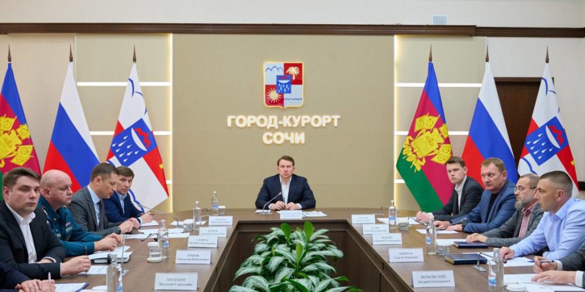 Копайгородский: в Сочи введут особый противопожарный режим с 1 мая