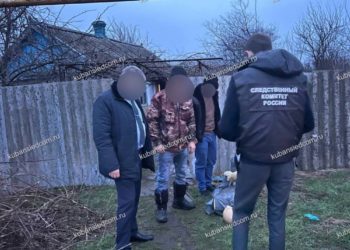 Житель Кубани избил женщину костылем и шваброй, а затем задушил