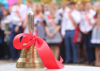 Последние звонки в школах Кубани прозвенят 24 и 25 мая