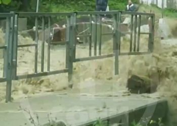 В Сочи подтопило улицу Тимирязева