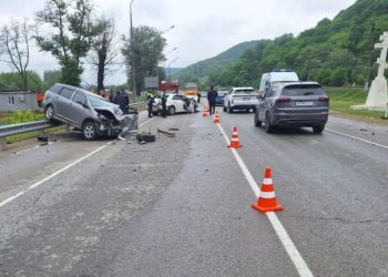 В ДТП с тремя авто в Краснодарском крае пострадали четыре человека