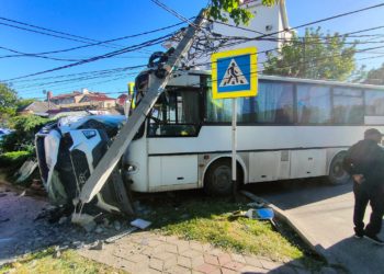 В ДТП с автобусом в Анапе пострадали четыре человека