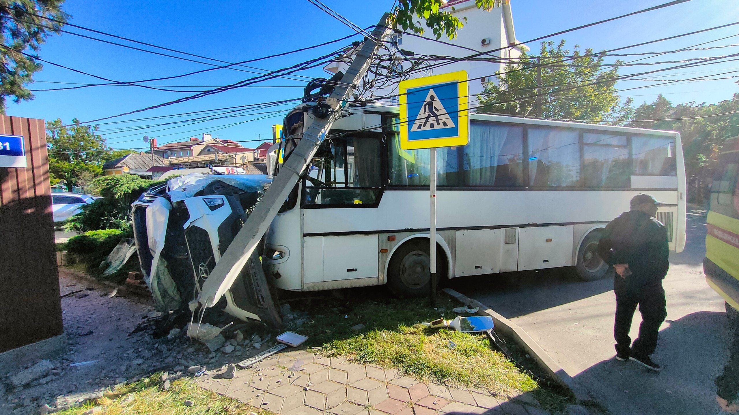 В ДТП с автобусом в Анапе пострадали четыре человека - Новости Сочи