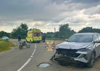 В ДТП с иномаркой на Кубани пострадал 12-летний мотоциклист