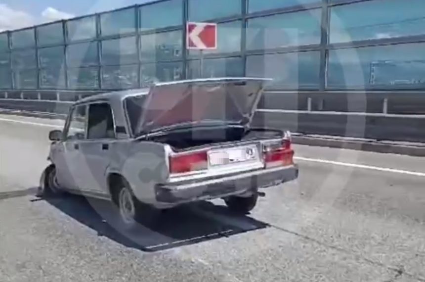 В ДТП с двумя ВАЗами в Сириусе пострадал один из водителей