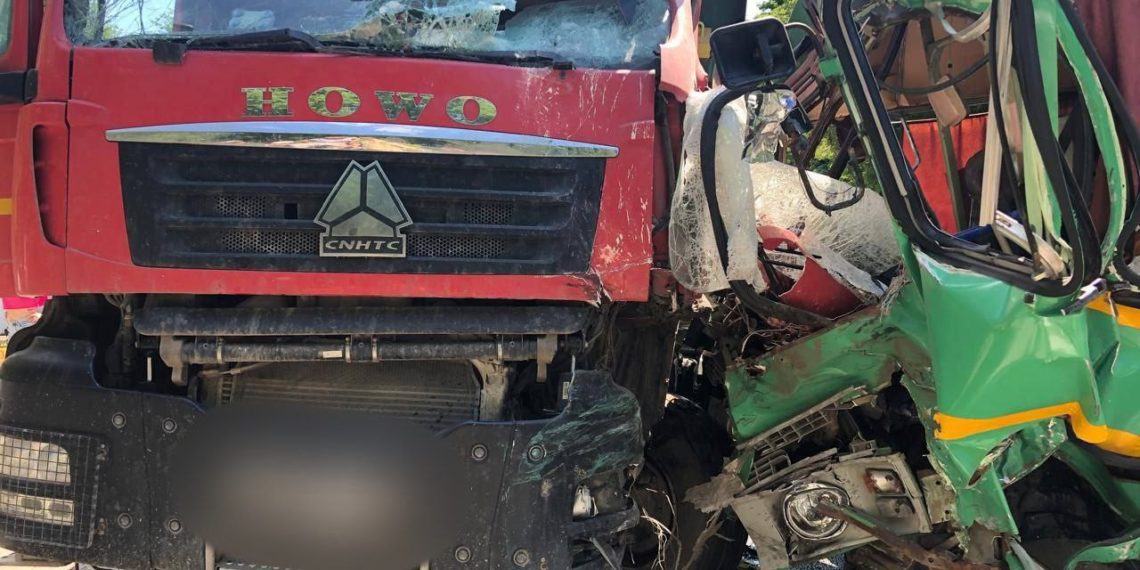 В смертельном ДТП с грузовиком на Кубани пострадали двое студентов из Сочи