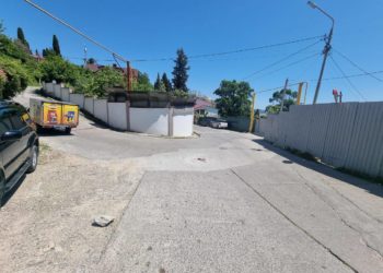 В Сочи автомобиль сбил 12-летнего велосипедиста