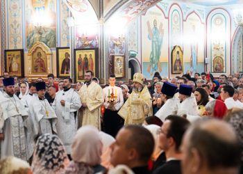 Пасхальные богослужения в Сочи посетили 15 тысяч человек