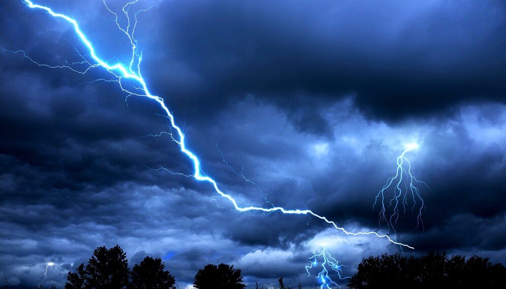 Метеорологи прогнозируют 11 мая в Краснодарском крае бурное ненастье