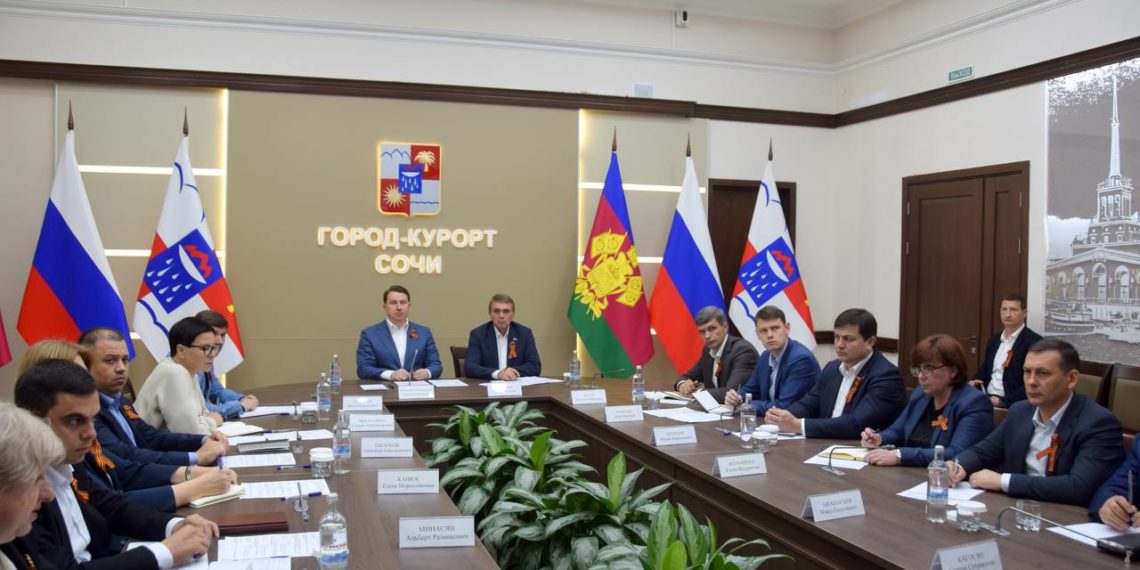 Копайгородский: по итогам прямой линии Путина в Сочи отработали 271 вопрос