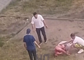 В Краснодаре неизвестные хулиганы избили местного жителя его же битой