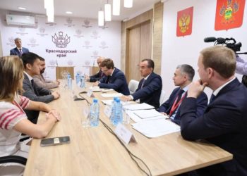 Губернатор Кондратьев провел встречу с известным кинорежиссером Кустурицей