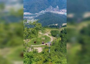 Над канатной дорогой в Сочи поднялся дым: работа приостановлена