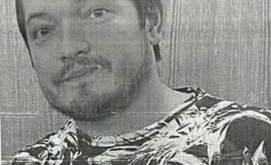 Спешил на самолет: в Сочи почти неделю назад пропал житель Свердловской области