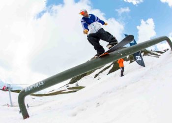 На Курорте Красная Поляна начался сезон бонусного катания на лыжах и сноубордах