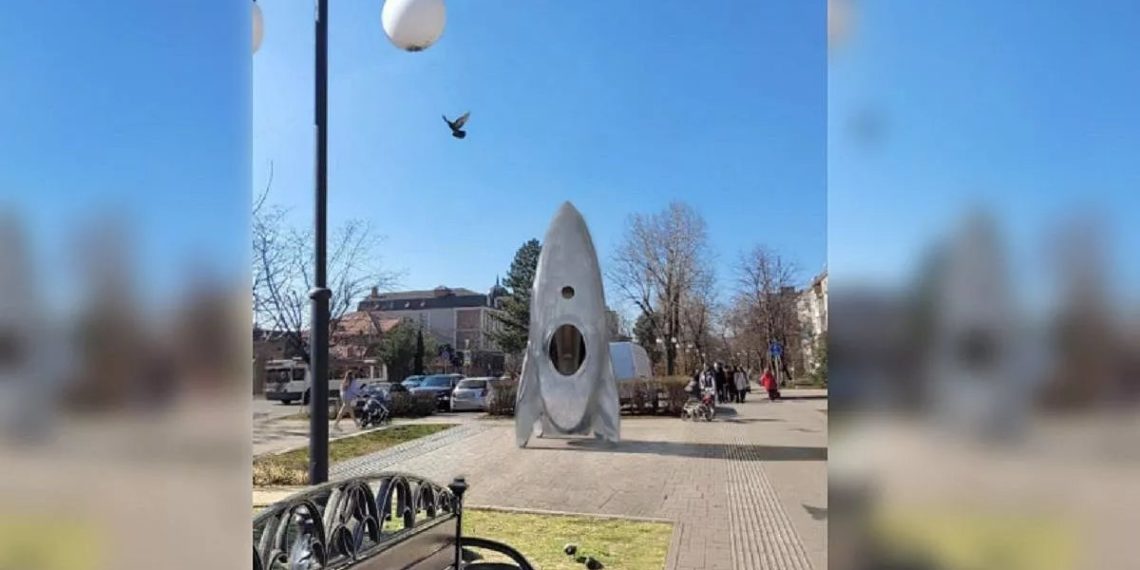 Выяснилось, куда пропала шестиметровая ракета с Гагаринского бульвара в Краснодаре