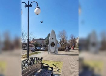 Выяснилось, куда пропала шестиметровая ракета с Гагаринского бульвара в Краснодаре