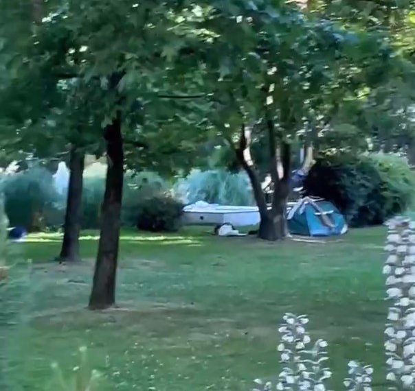 В Сочи люди предпочитают жить в палатках из-за высоких цен на отели