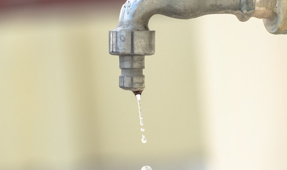 Приедтся платить: в Сочи с 1 июля тарифы на водоснабжение повысятся