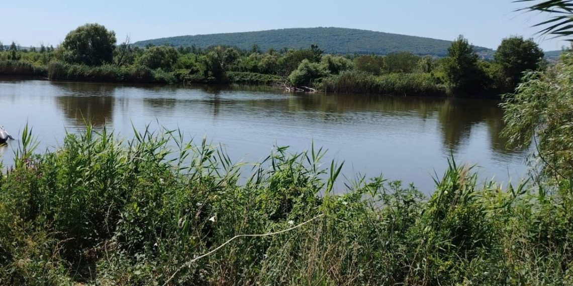 СК завел дело по факту гибели трех братьев, упавших с гидроцикла на Кубани
