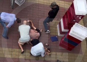 В Сочи неадекватный мужчина разбил машину и избил двух человек