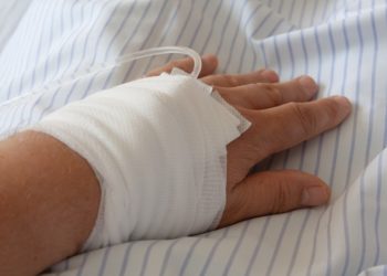 В Приморско-Ахтарске после атаки БПЛА госпитализировали шесть человек