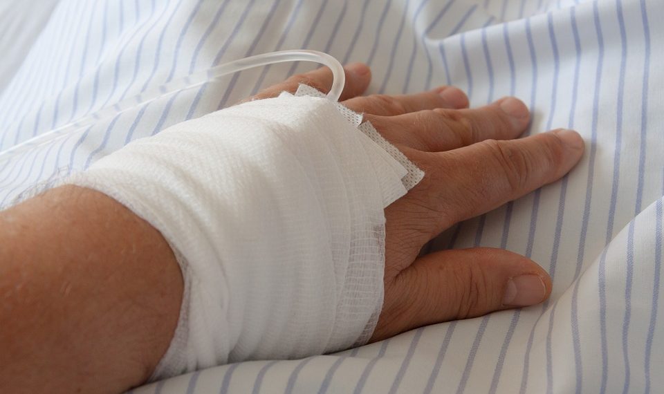 В Приморско-Ахтарске после атаки БПЛА госпитализировали шесть человек