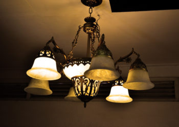 На десятках улиц Сочи будут отключать электричество 12 и 13 июля