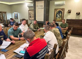 Из-за пожара свыше 500 человек эвакуировано из баз отдыха под Новороссийском