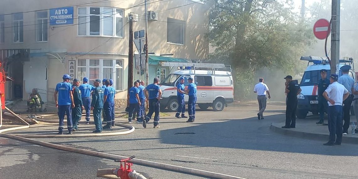 В результате взрыва газа в Апшеронске пострадали четыре человека