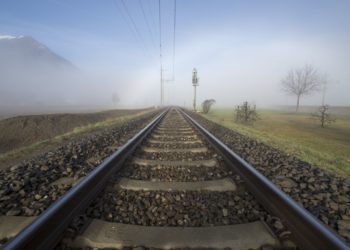 Остался без рук и без ног: петербуржец попал под поезд в Белореченске на Кубани