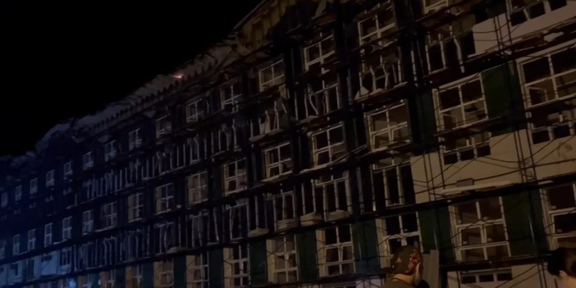 Возбуждено уголовное дело по факту пожара в недостроенной школе в станице Тбилисской