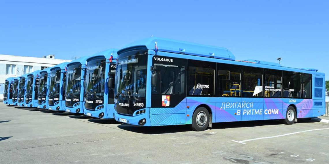 На маршруты в Сочи выходят 26 новых автобусов на экотопливе