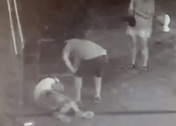 В Краснодаре пьяный посетитель ресторана без причины избил случайного прохожего