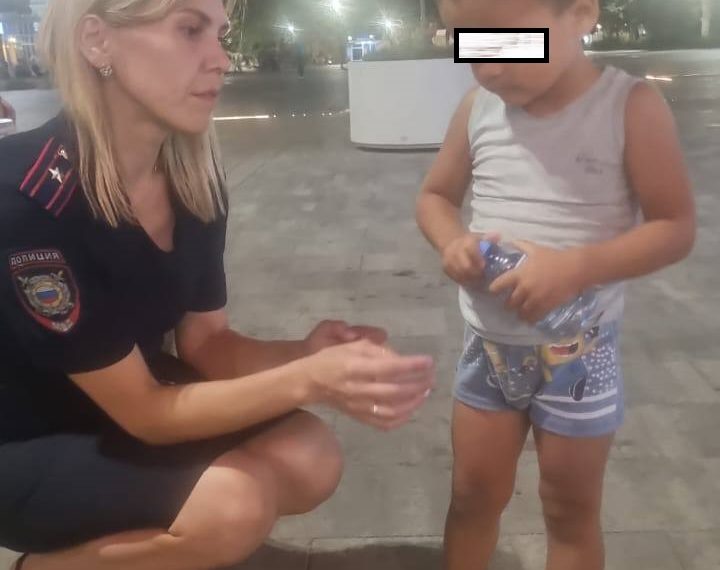 Пропавшего в Анапе трехлетнего мальчика обнаружили на Театральной площади