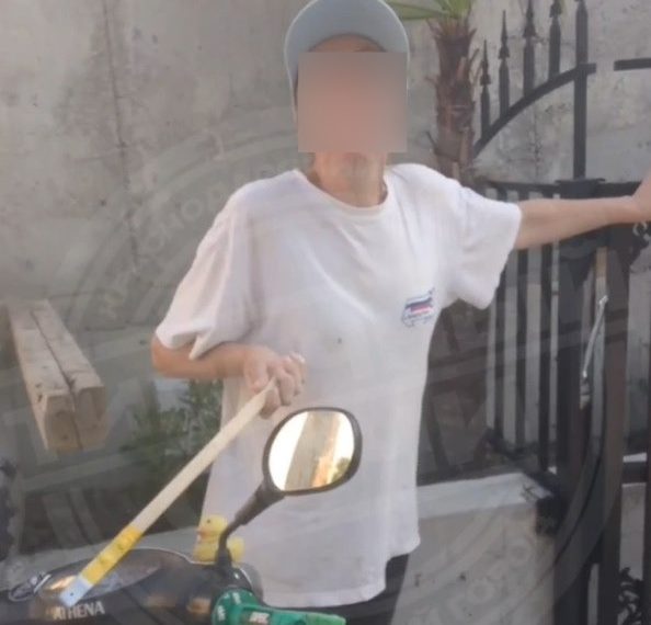 Жизнь сочинских курьеров: конфликт в многоквартирном доме едва не закончился насилием