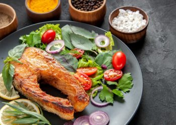 В кафе Анапы ужин для компании из шести человек обошелся в 11 тысяч рублей