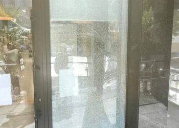 Полиция проводит проверку по факту стрельбы по окну в Сочи