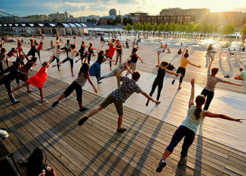 На пляже «Маяк» в Сочи пройдет массовая зарядка 10 августа