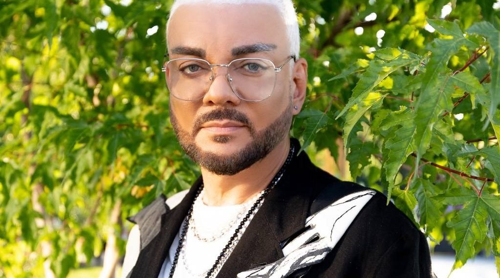 Раздевшийся в горах Сочи Филипп Киркоров разрешил потрогать себя за это