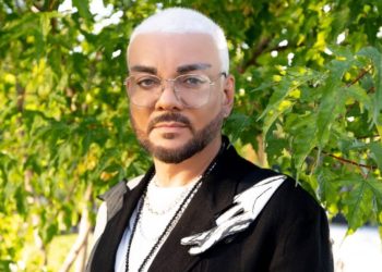 Раздевшийся в горах Сочи Филипп Киркоров разрешил потрогать себя за это