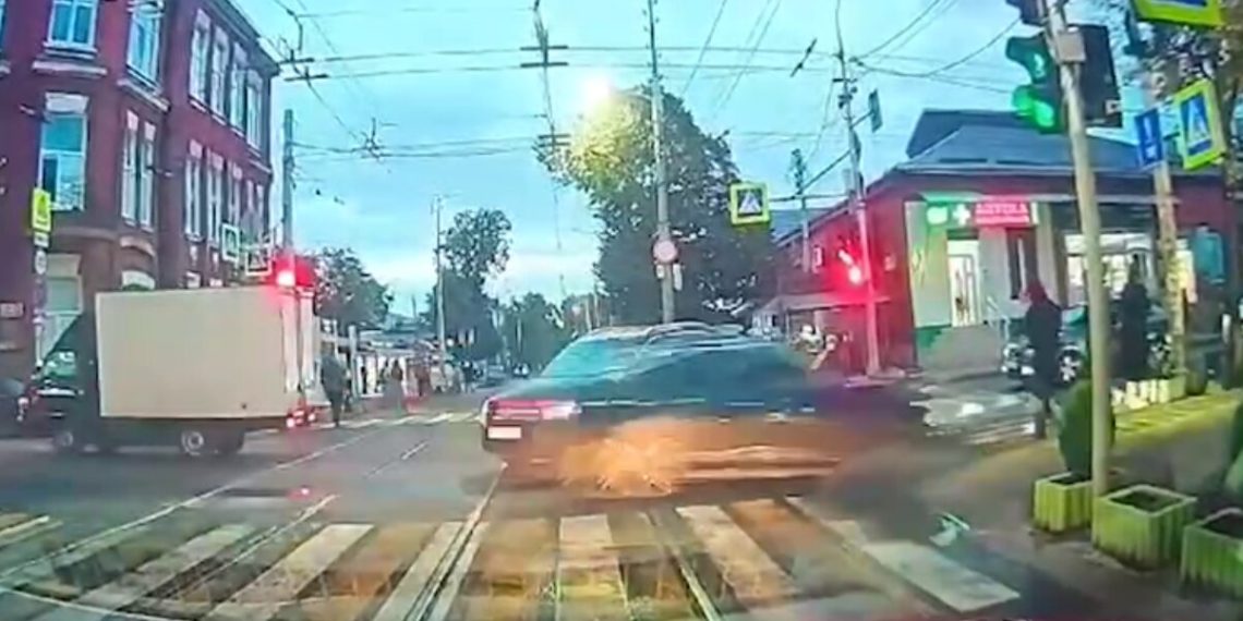 В Краснодаре стали известны подробности ДТП, в котором женщине оторвало ноги