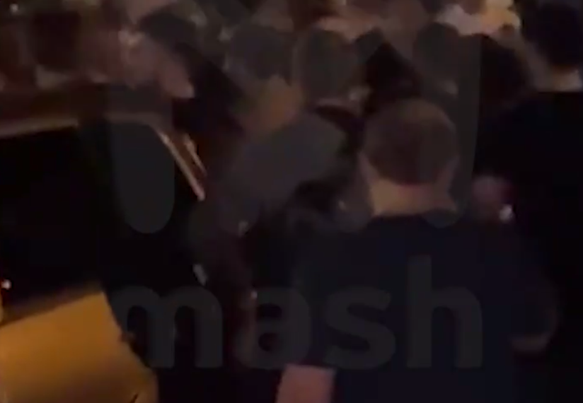 В Краснодарском крае из-за массовой драки на дороге возникла пробка