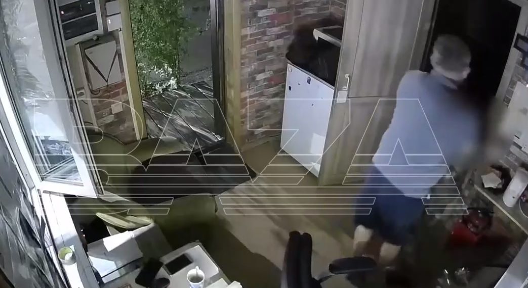 В Краснодаре мужчина избил охранника коттеджного поселка