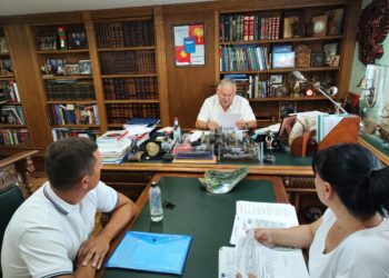 Константин Затулин обсудил с сочинцами проблемы с жильем и землей