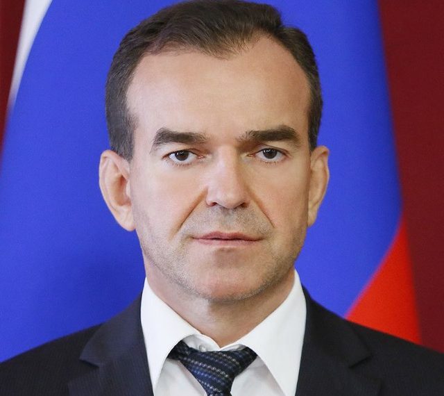 Кондратьев: Из населенного пункта в Тихорецком районе эвакуировано 1200 человек