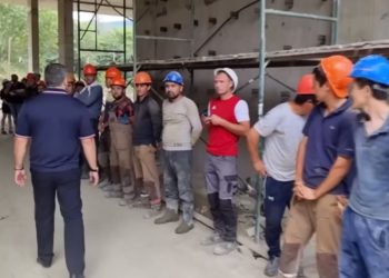 В Сочи доставили в полицию 231 мигранта